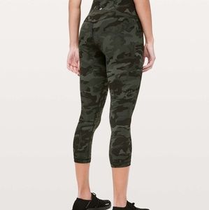 Luluemon align crop size 8